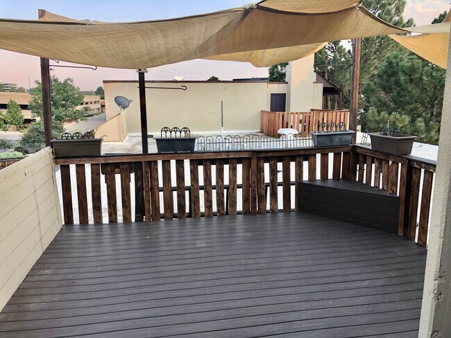 Building Photo - 9995 E Harvard Ave