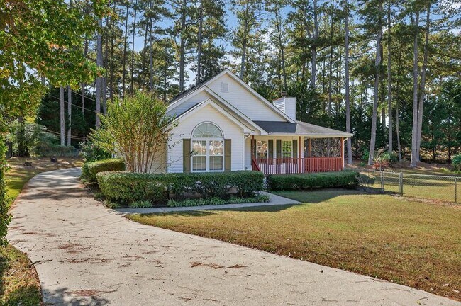 Foto del edificio - 249 Russell Rd