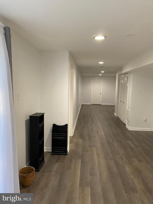 Foto del edificio - 8307 Quill Point Dr