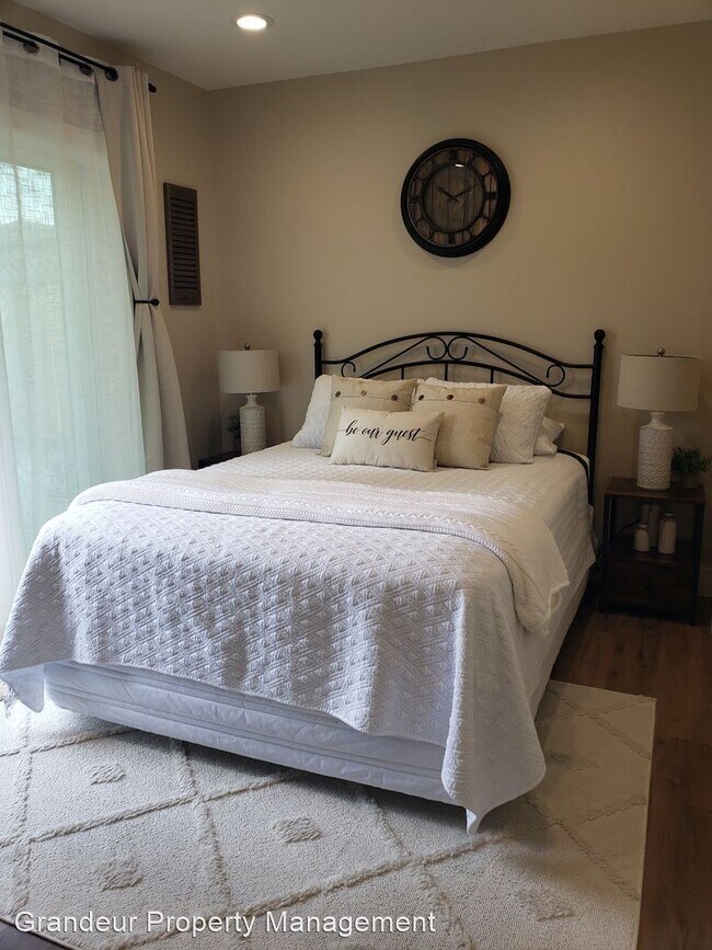 Foto del edificio - 1 br, 1 bath House - 20660 Kirwin Lane