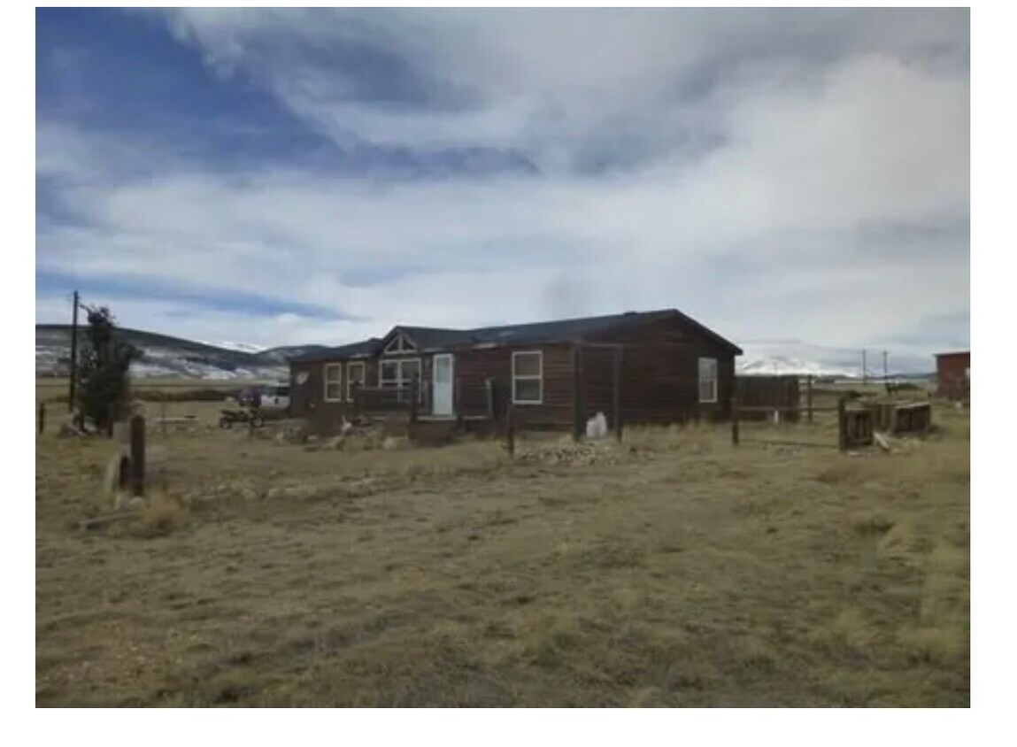 30 Red Coachman Ln, Fairplay, CO 80440 House Rental in Fairplay, CO