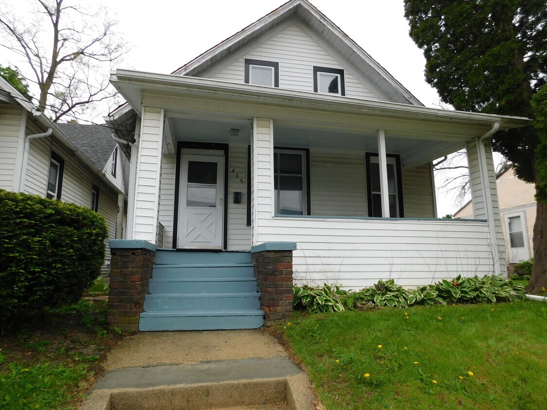 405 W American St, Freeport, IL 61032 House Rental in Freeport, IL