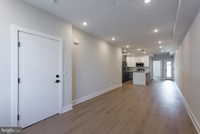 Foto del edificio - 3844 Fairmount Ave