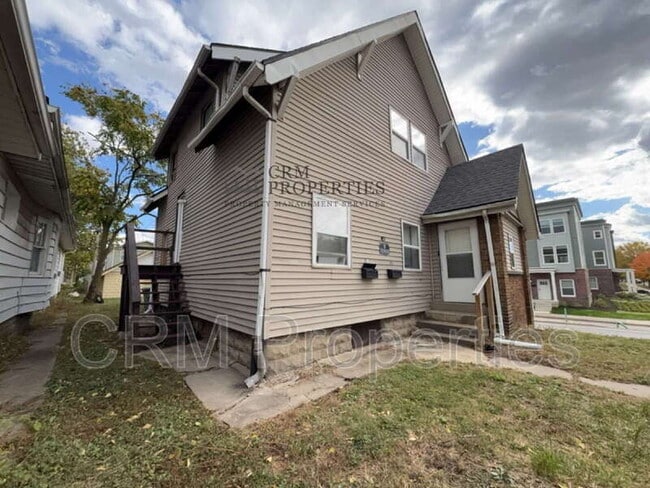 Photo - 301.5 N Temple Ave Apartment