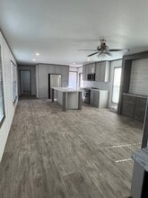 Building Photo - 110 US-60