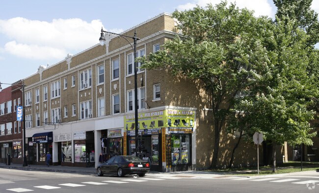 Foto principal - 3617-3627 W Lawrence Ave