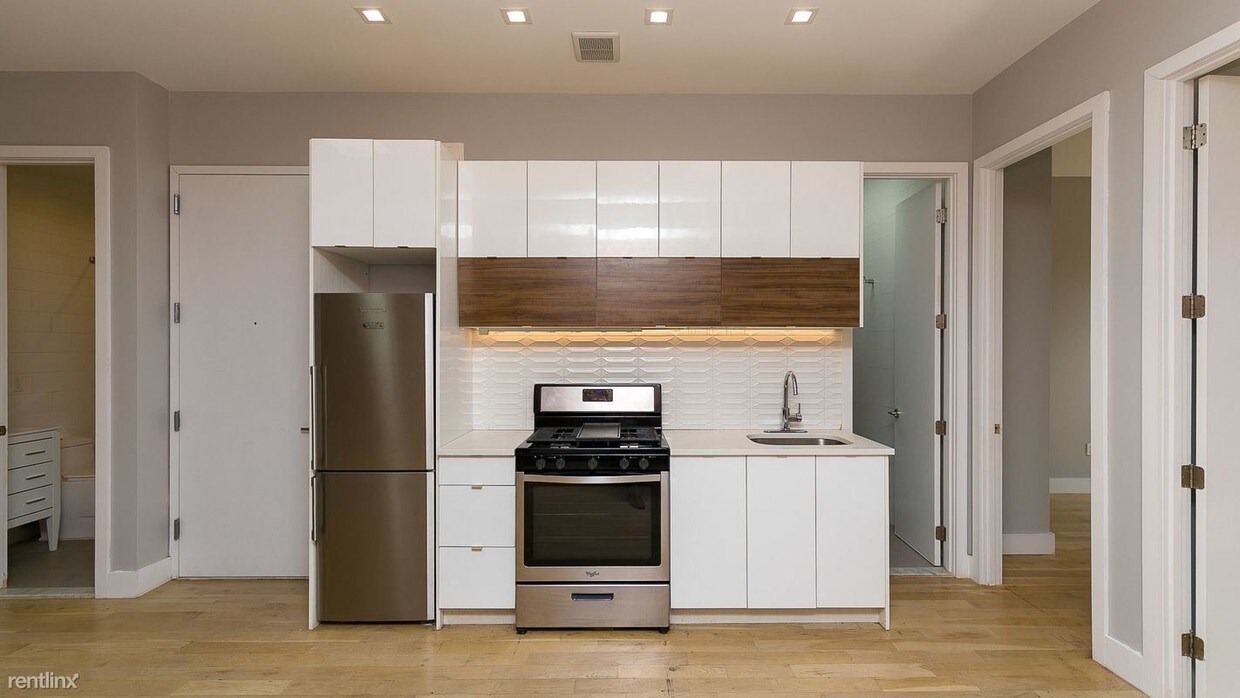 Primary Photo - 4 br, 2 bath Apartment - 1212 Rogers Ave