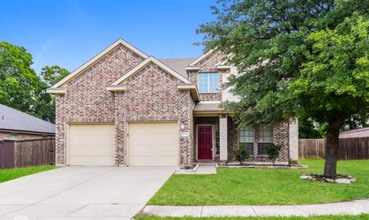 Building Photo - 719 Fannin Dr