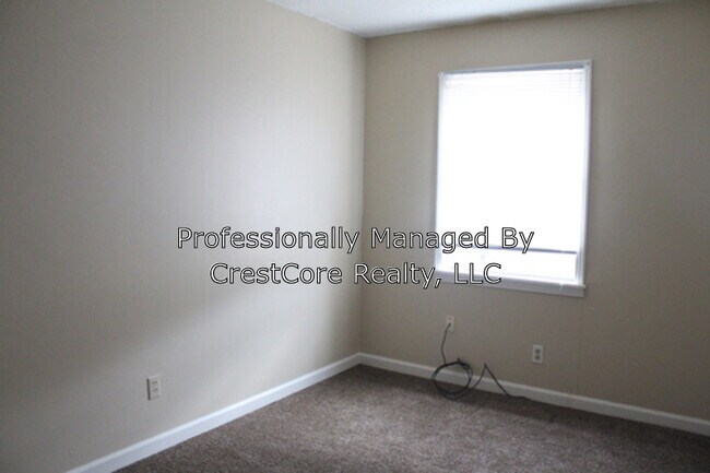 Building Photo - 255 Greenway St