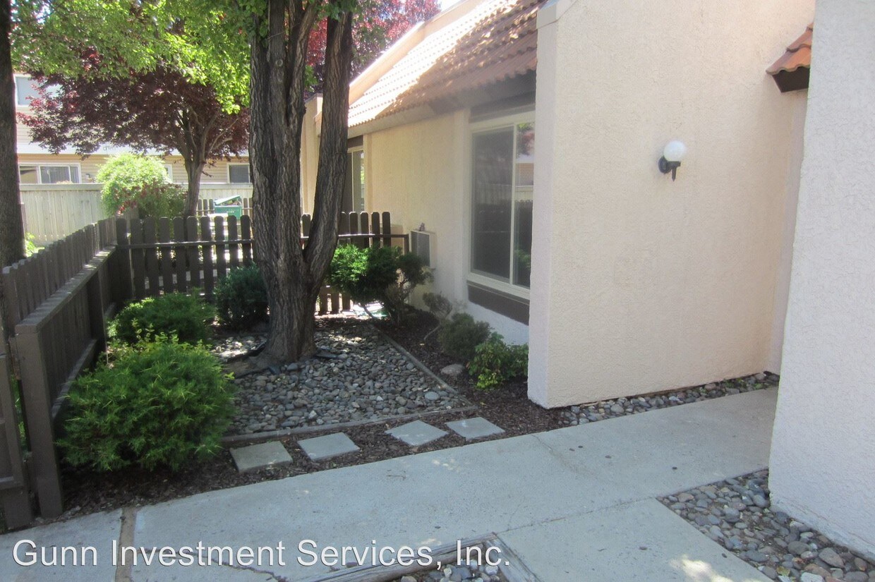 Primary Photo - 3 br, 1 bath House - 1009 Baywood Unit C