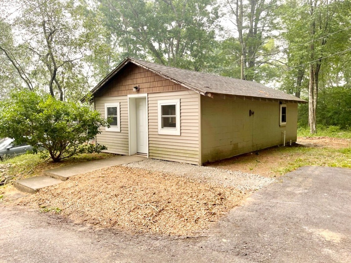 Primary Photo - Amazing Cabin with hand Milled Wood right ...