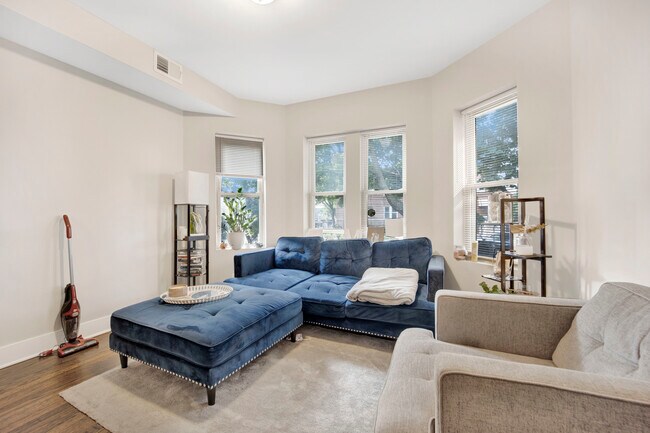 Foto del edificio - 4502 W Montana St