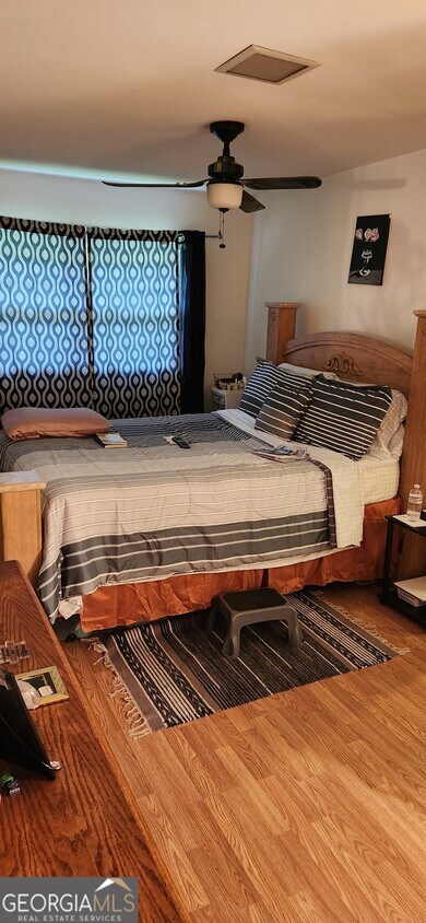 Foto principal - 4500 Shannon Blvd