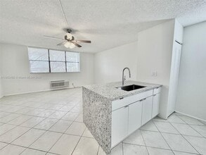 Building Photo - 2401 Riverside Dr