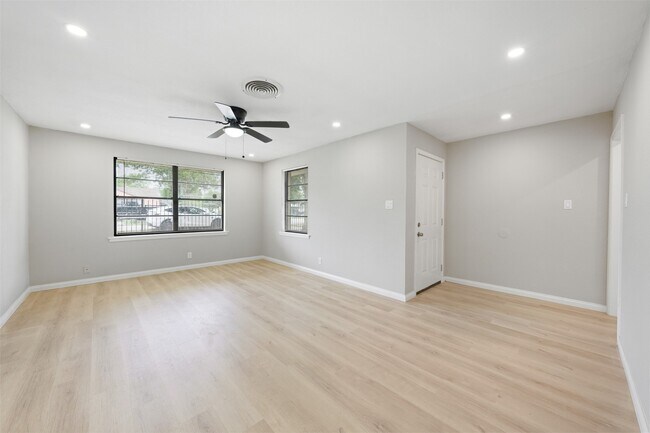 Foto del edificio - 4356 Phlox St