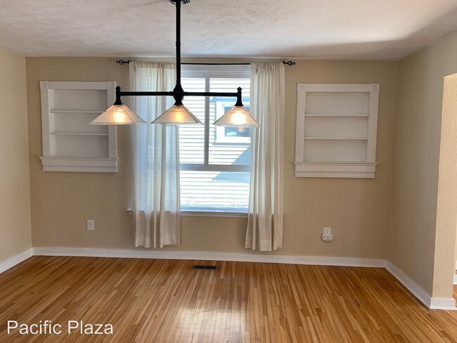 Foto del edificio - 3 br, 2 bath House - 215 E. 18th Ave