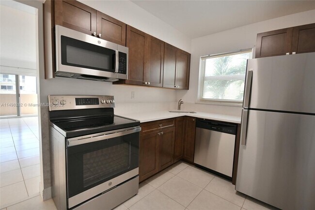 Building Photo - 7707 SW 86th St