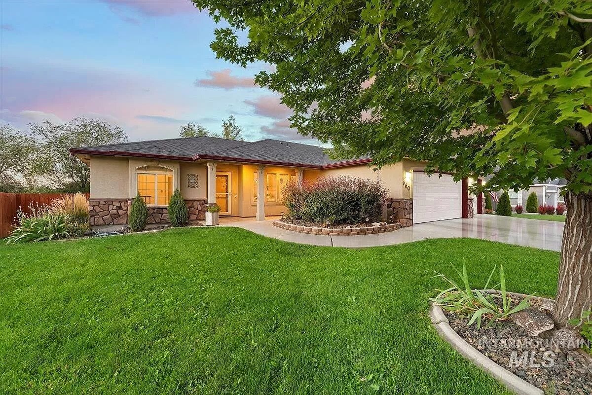 660 Lago St, Mountain Home, ID 83647 House Rental in Mountain Home