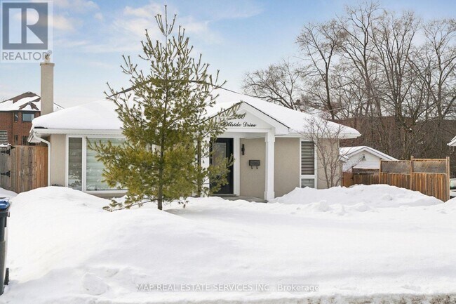 Building Photo - 260 Hillside Dr