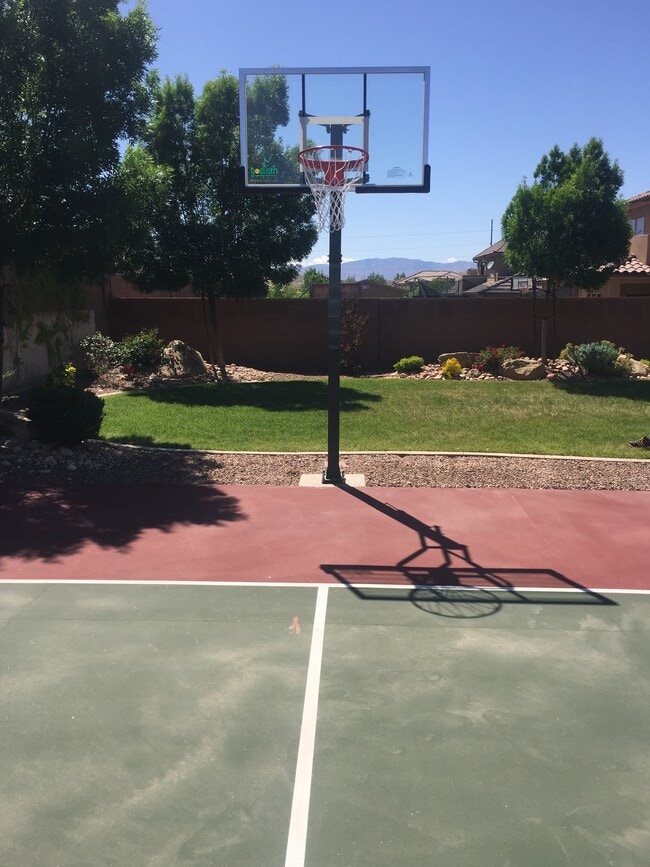 Back Yard - 2692 E 3580 S