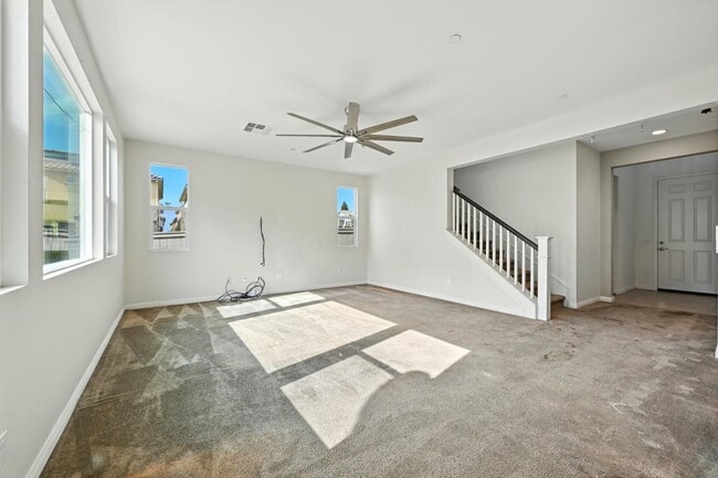 Building Photo - 970 Sea Glass Wy