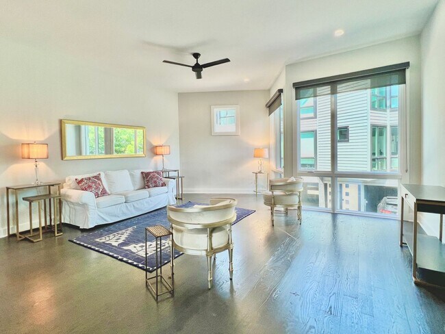 Foto del edificio - Modern Townhome with Roof Terrace in Dilworth Neighborhood Charlotte NC