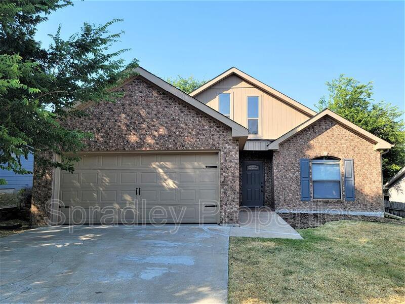 Primary Photo - 5413 Trailview Dr