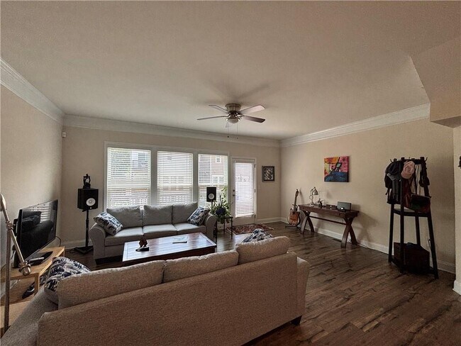 Foto del edificio - 2156 Eagle Creek Ln