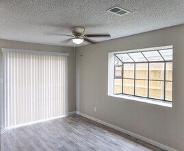 Building Photo - 19918 Bambiwoods Dr