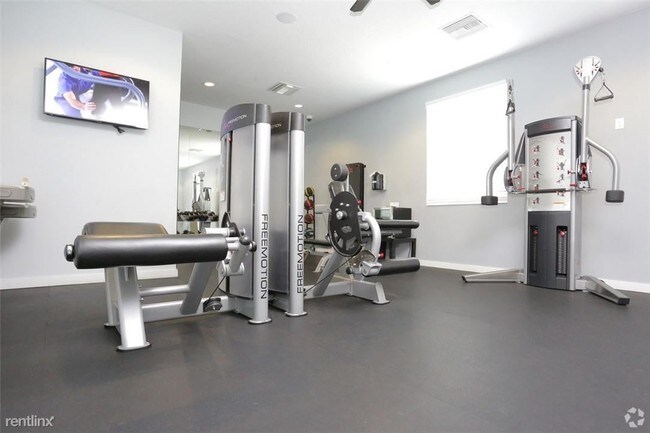 Building Photo - 2 br, 2 bath  - 1401 W State Road 84 # 102