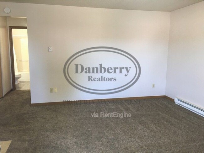 Building Photo - 319 Frazer St