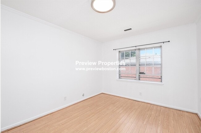 Foto del edificio - 248 Kelton St