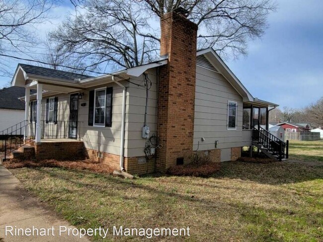 Building Photo - 3 br, 1.5 bath House - 505 North Jones Avenue