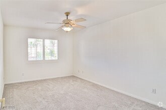 Building Photo - 1 Red Fawn Ct