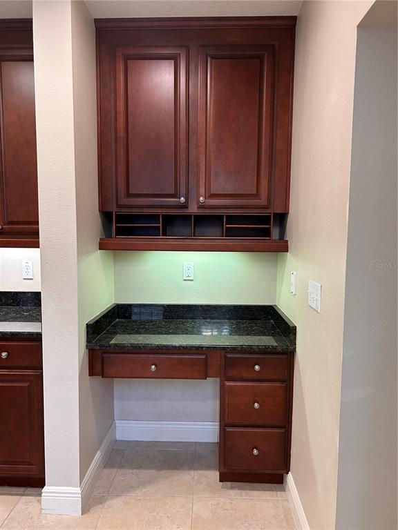 Foto del edificio - 1410 Lake Baldwin Ln