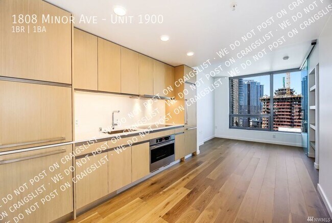 Foto del edificio - Spacious SE-facing 1 bedroom + den, exquis...