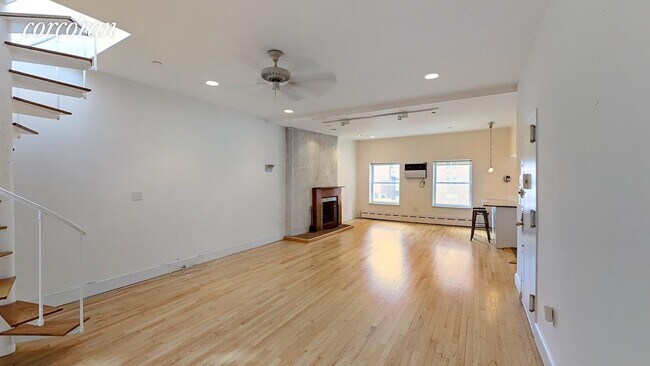 Foto del edificio - 361 Greenwich St