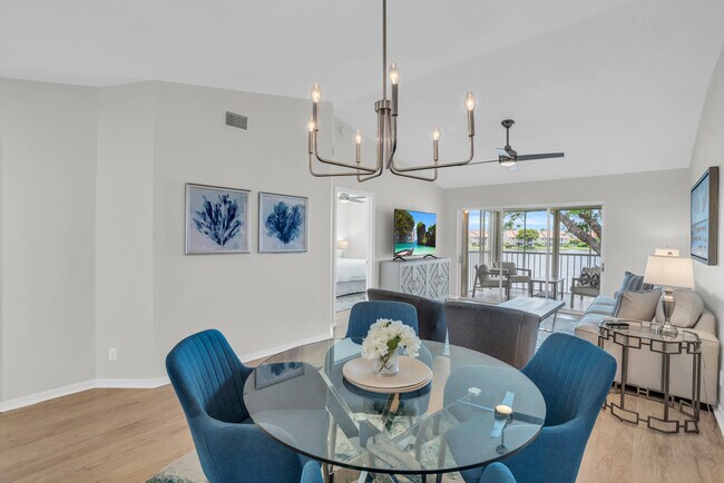 Building Photo - 7766 Emerald Cir