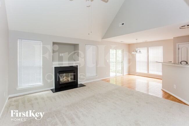 Building Photo - 143 Ashmont Dr