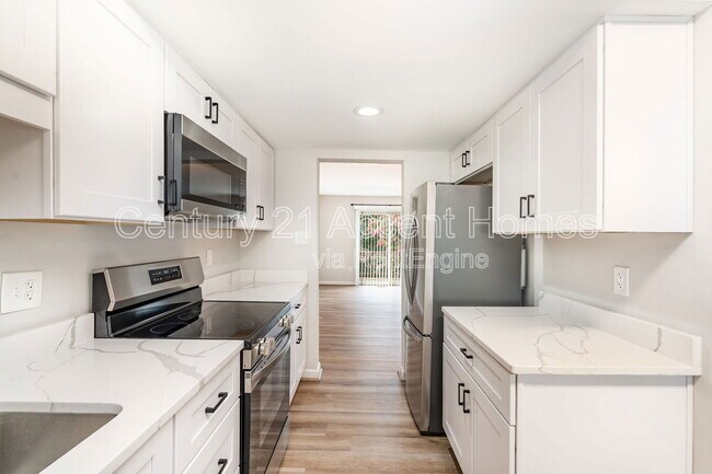 Foto del edificio - 5249 Spring Branch Blvd