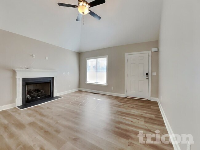 Foto del edificio - 282 Oxfordshire Dr