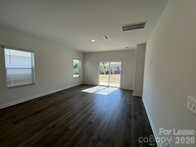 Foto del edificio - 1524 31st St NE