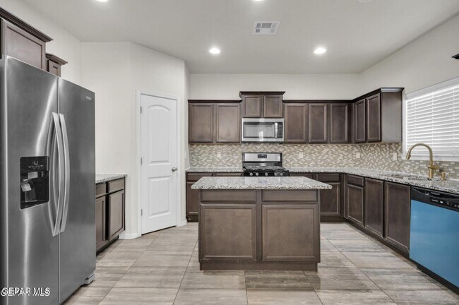 Building Photo - 14416 Alyssa Marie