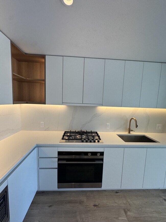 Building Photo - 720 Farrow St