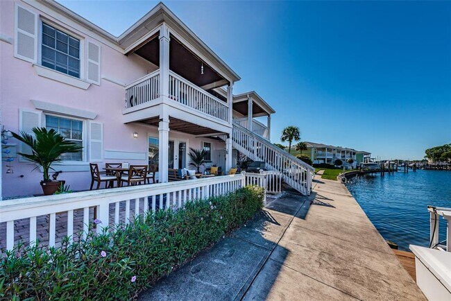 Foto del edificio - 5175 Coquina Key Dr SE