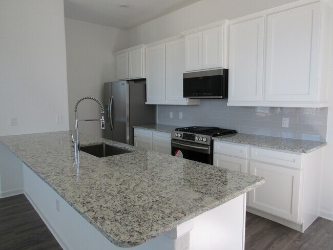 Foto del edificio - 562 Dry Fork Ln