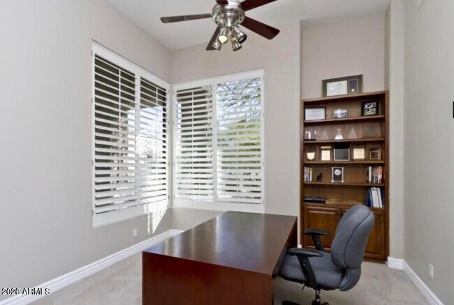 Building Photo - 6002 E Saguaro Vista Ct