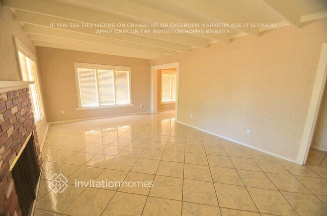 Foto del edificio - 1046 E Indianola Ave