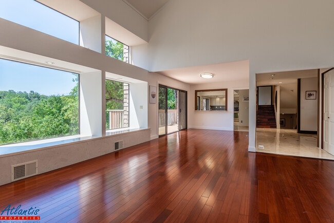 Foto del edificio - Beautiful Los Gatos Home | Remodeled | Ama...