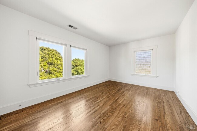 Foto del edificio - 31 Acacia Ave